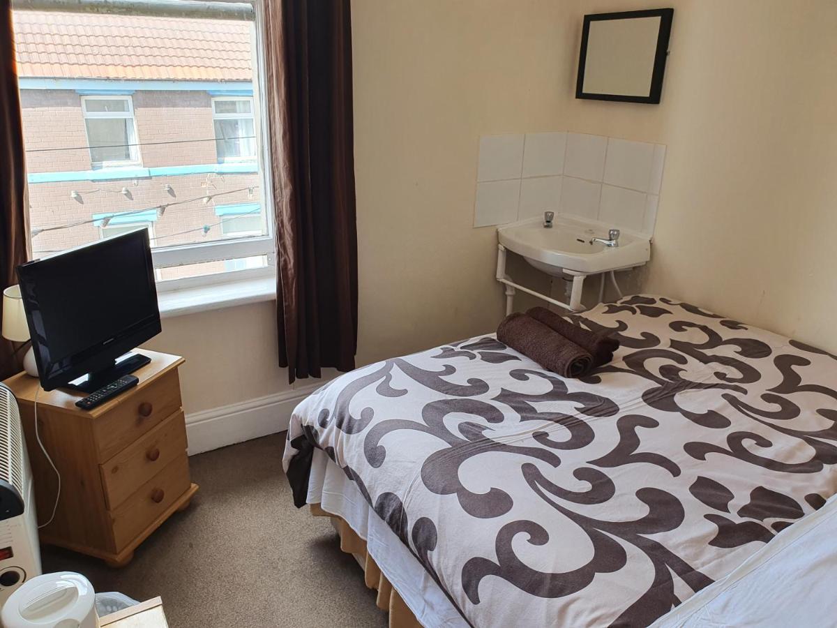 Foxhall Village Guest House Blackpool Esterno foto