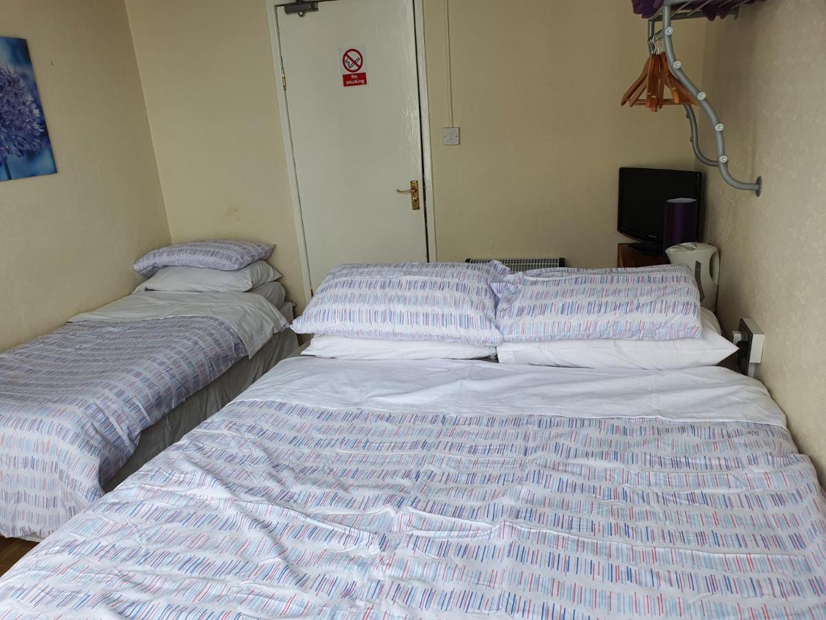 Foxhall Village Guest House Blackpool Esterno foto
