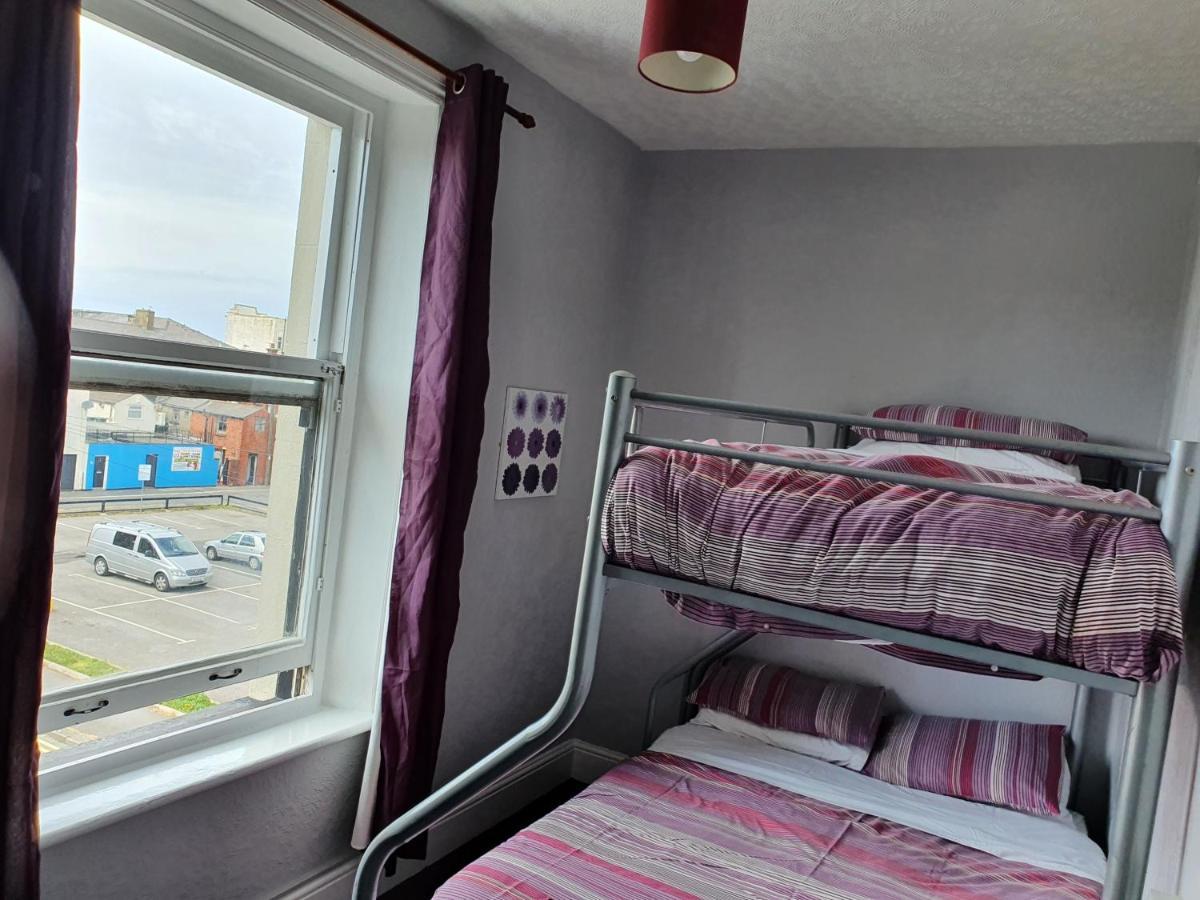 Foxhall Village Guest House Blackpool Esterno foto