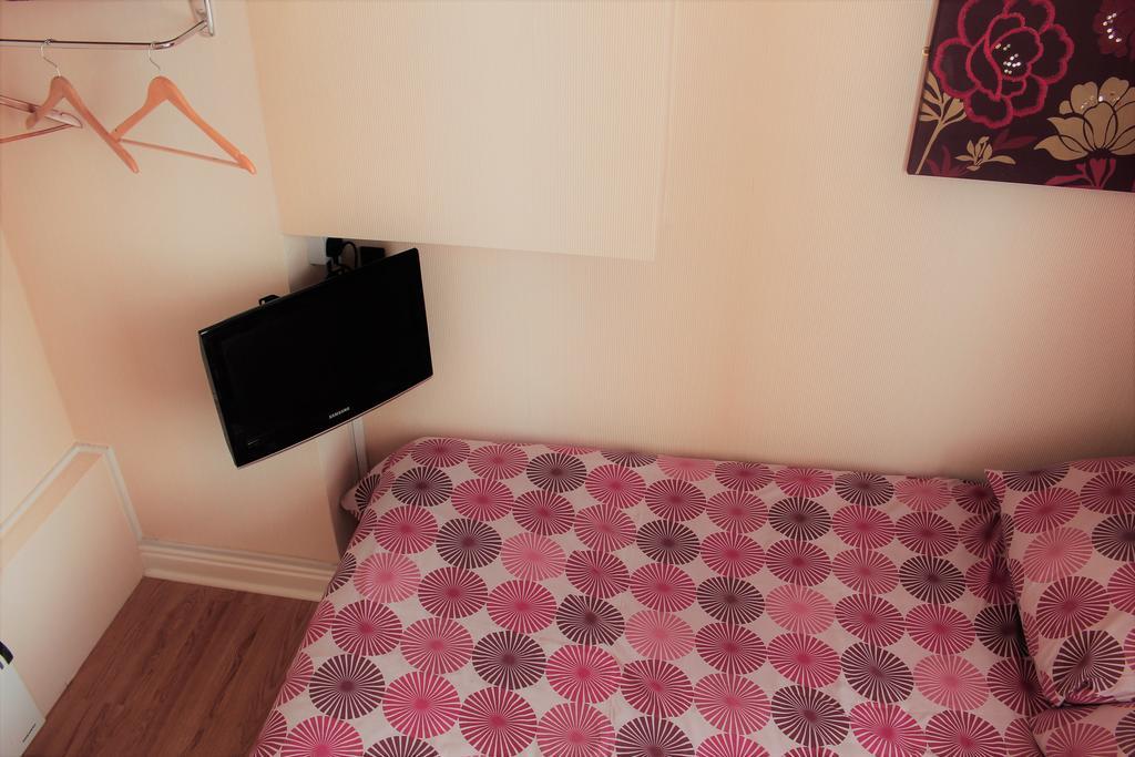 Foxhall Village Guest House Blackpool Esterno foto