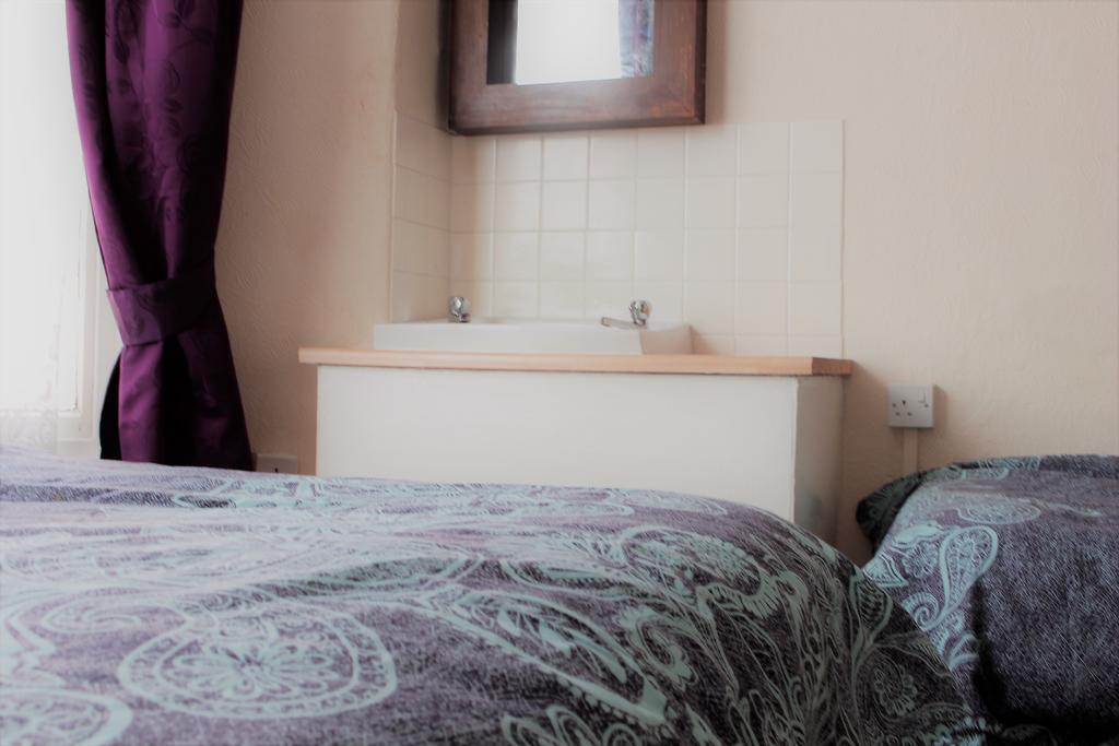 Foxhall Village Guest House Blackpool Esterno foto
