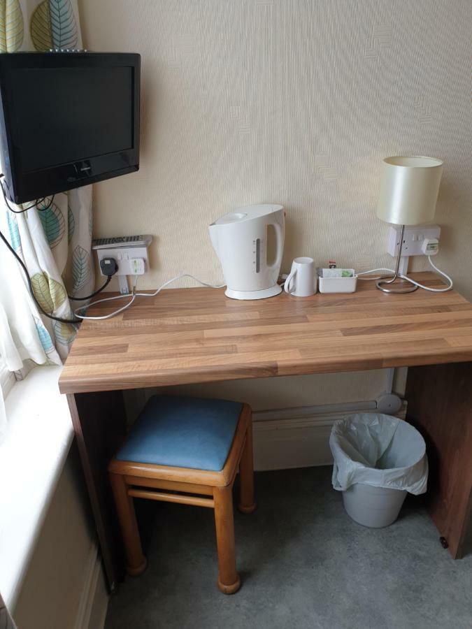 Foxhall Village Guest House Blackpool Esterno foto